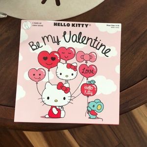 HELLO KITTY BE MY VALENTINE BOX SOCK SET OF 3 PAIR NEW